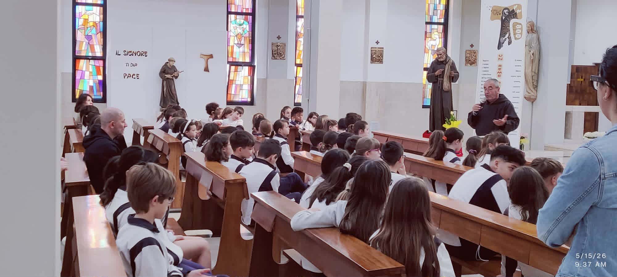 “FRATE DEO GRATIAS” in visita alla nostra scuola