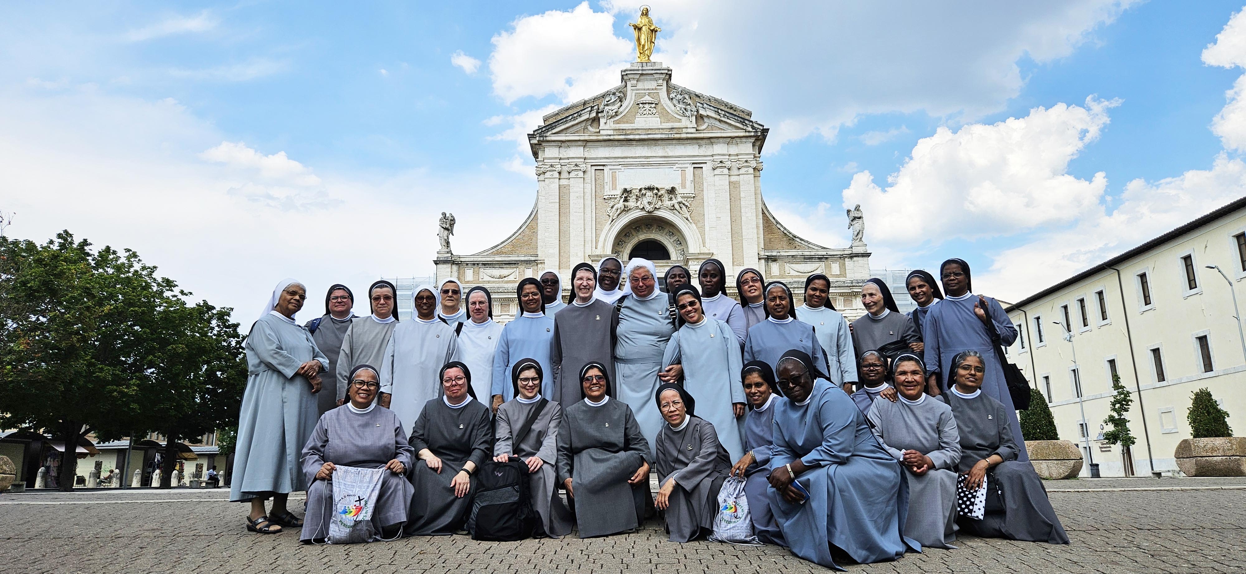 Pellegrine ad Assisi, alle radici della Spiritualità Francescana